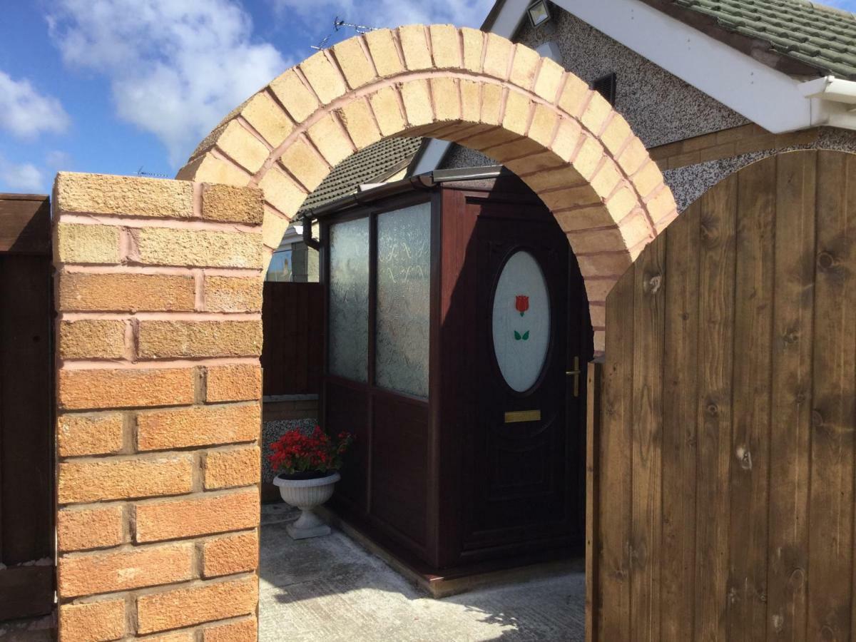 Canterbury Cottage Prestatyn Exterior photo